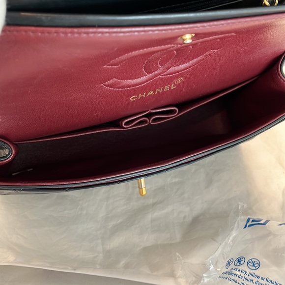 Chanel Vintage Classic Medium Double Flap Bag - Picture 9 of 15